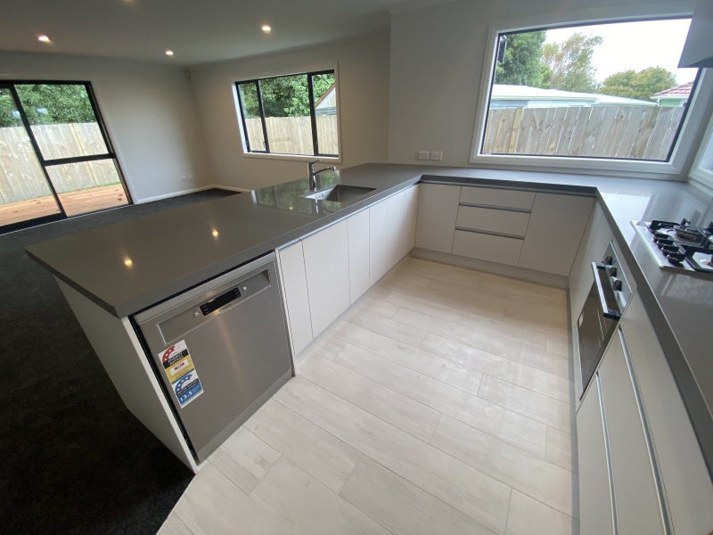4B Denbigh Place, Awapuni, Palmerston North - Carousel 2