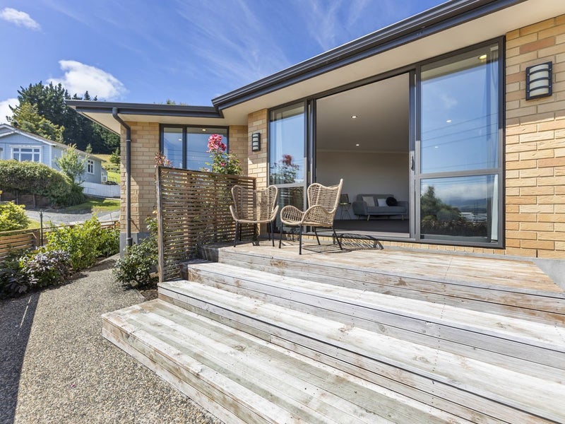 12A Braeside, Kinmont Park, Mosgiel - Carousel 1