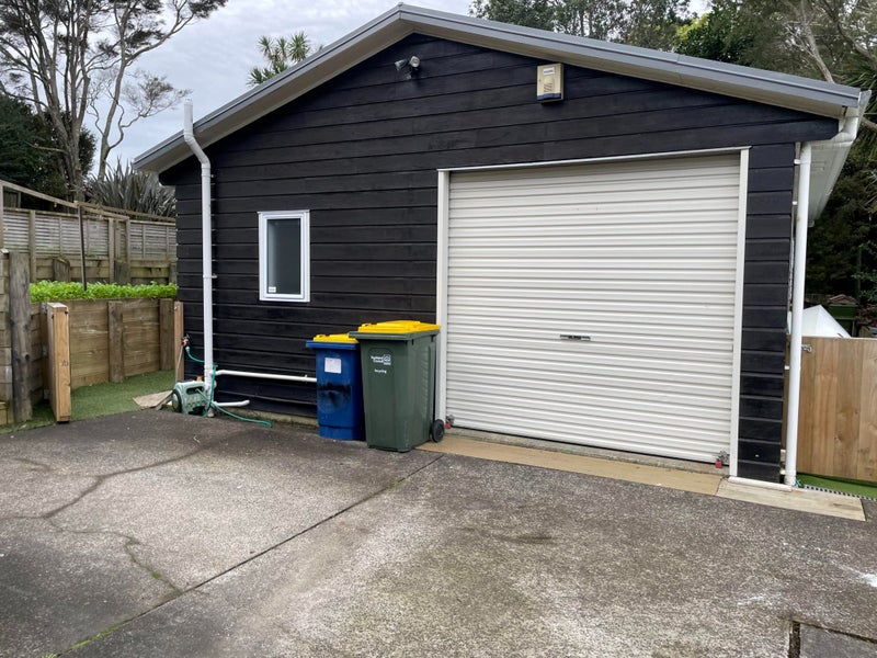 36 Taupo Street, Green Bay, Auckland - Carousel 2