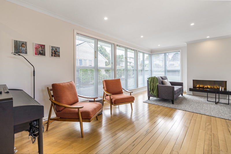 34 Weybridge Crescent, Glen Innes, Auckland - Carousel 2