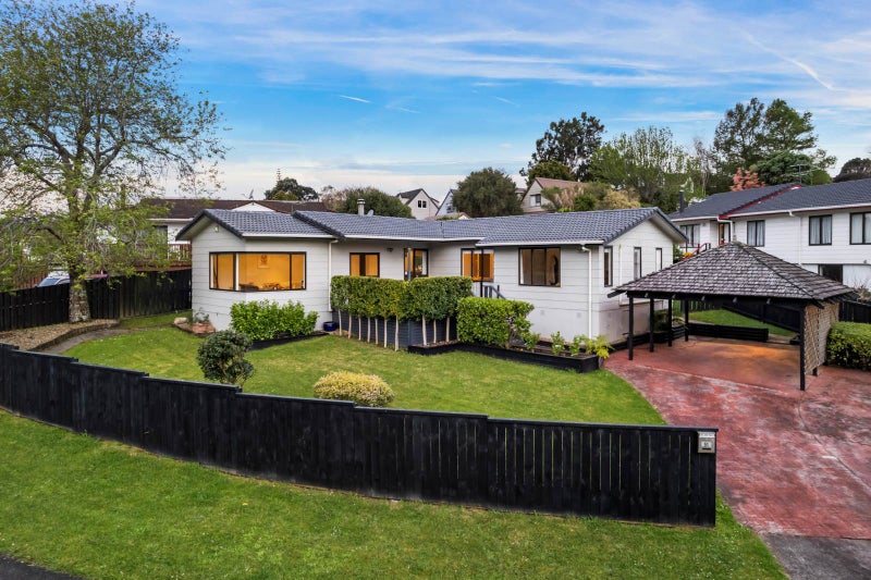 51 Hale Crescent, Bayview, Auckland - Carousel 1