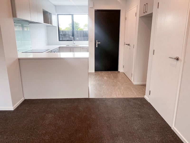 5/26 Grassmere Street, Papanui, Christchurch - Carousel 2