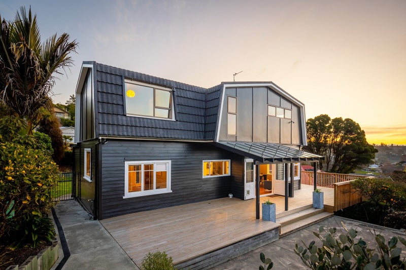 279 Hampden Street, Nelson South, Nelson - Carousel 1