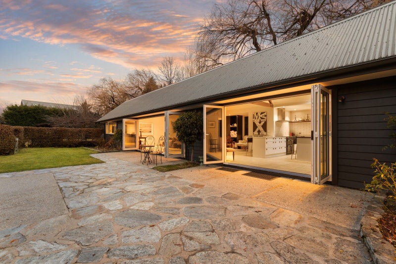 472 Speargrass Flat Road, Speargrass Flat, Queenstown - Carousel 2