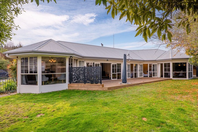 22 Millcroft Place, Parklands, Christchurch - Carousel 1