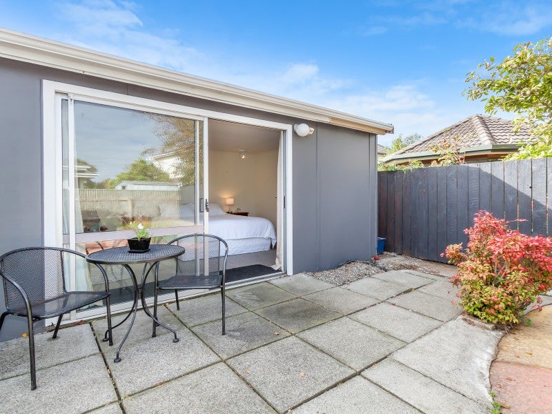 10 Saint Albans Avenue, Hokowhitu, Palmerston North - Carousel 26