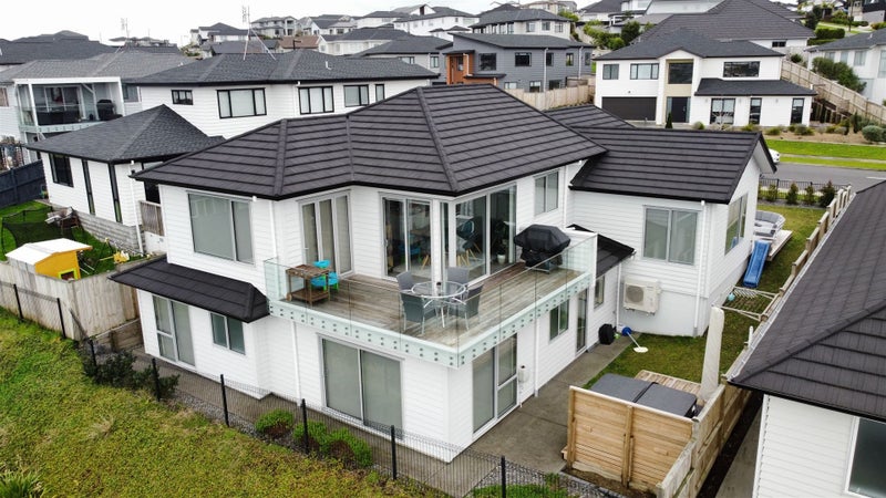 114 Ormonde Drive, Silverdale, Silverdale - Carousel 2