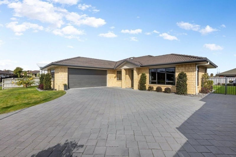 14 Ebony Court, Rototuna North, Hamilton - Carousel 2