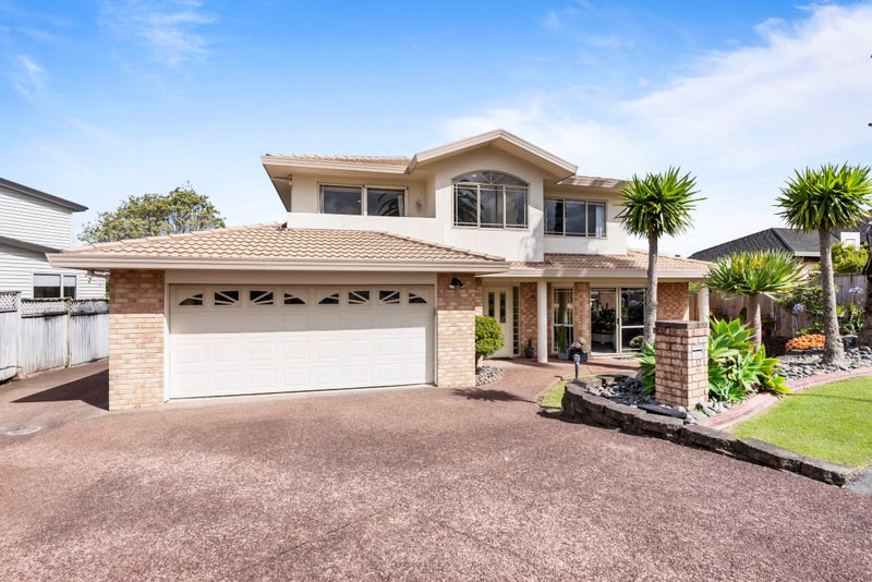 12 San Ambrosio Rise, Henderson, Auckland - Carousel 1