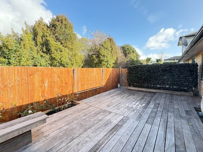 10 Kahika Grove, Huapai, Kumeu - Carousel 2