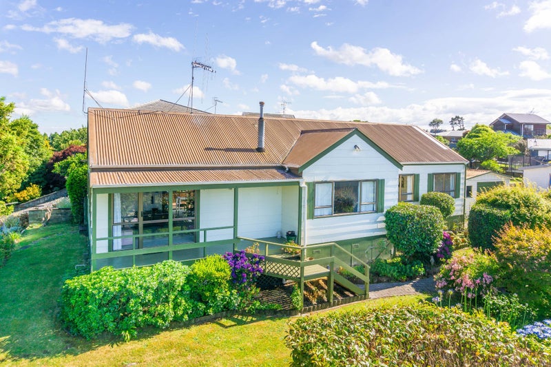 28 Gilbass Avenue, Hamilton Lake, Hamilton - Carousel 42