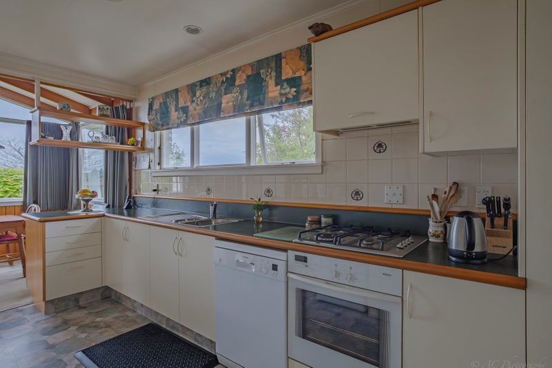 10 Tawa Street, Glenwood, Timaru - Carousel 2