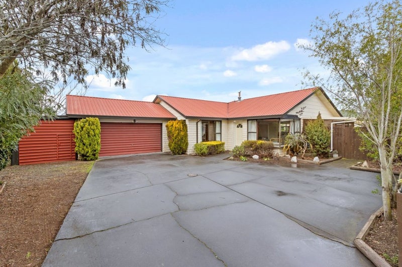 126 Royal Park Drive, Parklands, Christchurch - Carousel 1