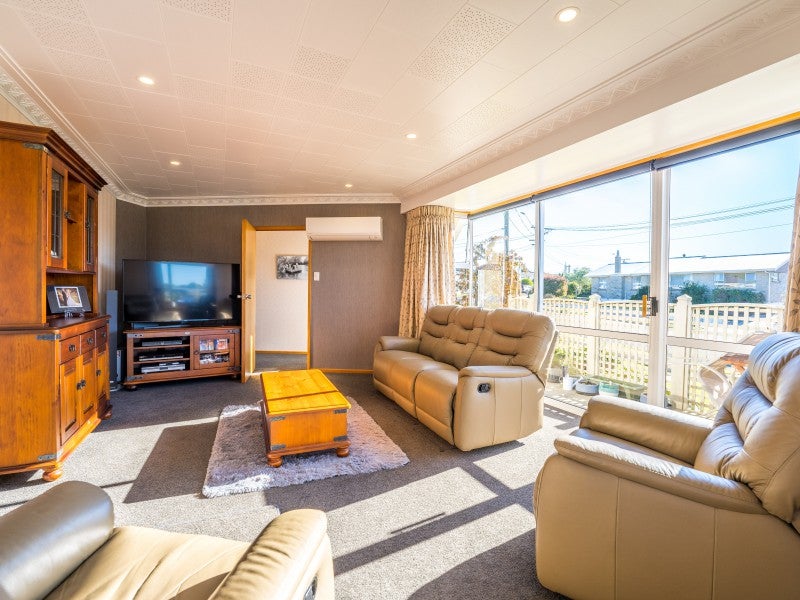 58 Glendale Crescent, Holmes Hill, Oamaru - Carousel 2