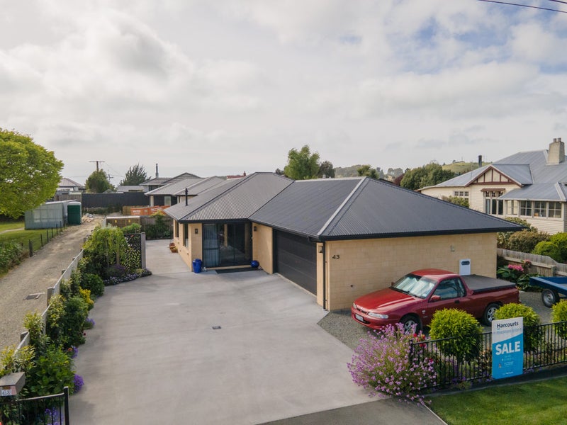 43 Lune Street, South Hill, Oamaru - Carousel 25