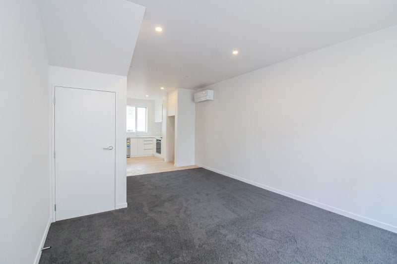 3/30 Pirie Street, Mount Victoria, Wellington - Carousel 2