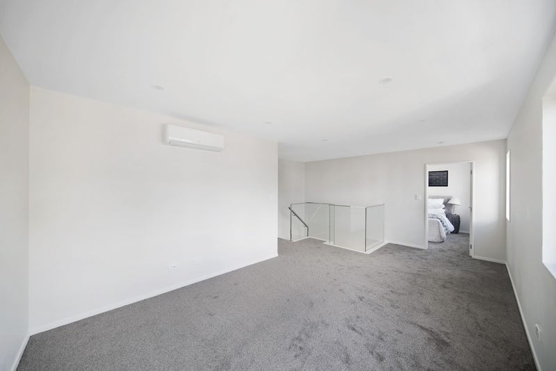 3 Taipahitini Road, Rosehill, Papakura - Carousel 17