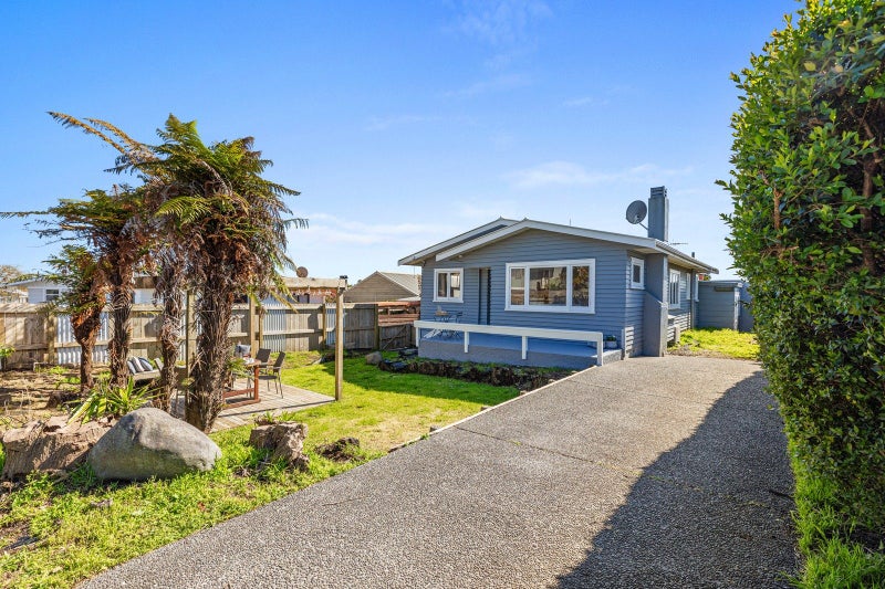 7 Peri Street, Gate Pa, Tauranga - Carousel 1