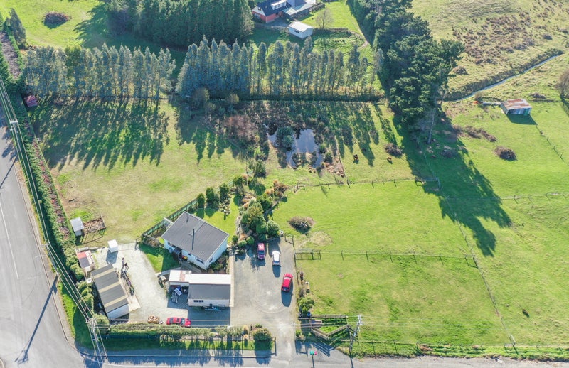 208 Avon Road, Clifton, Invercargill - Carousel 1