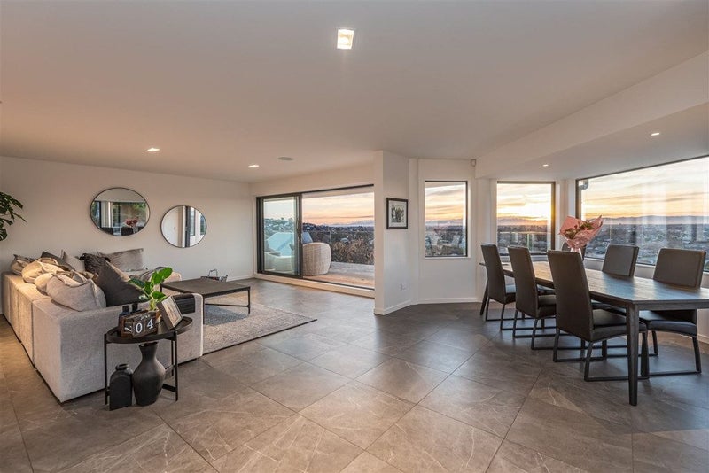 15 Woodlau Rise, Huntsbury, Christchurch - Carousel 2