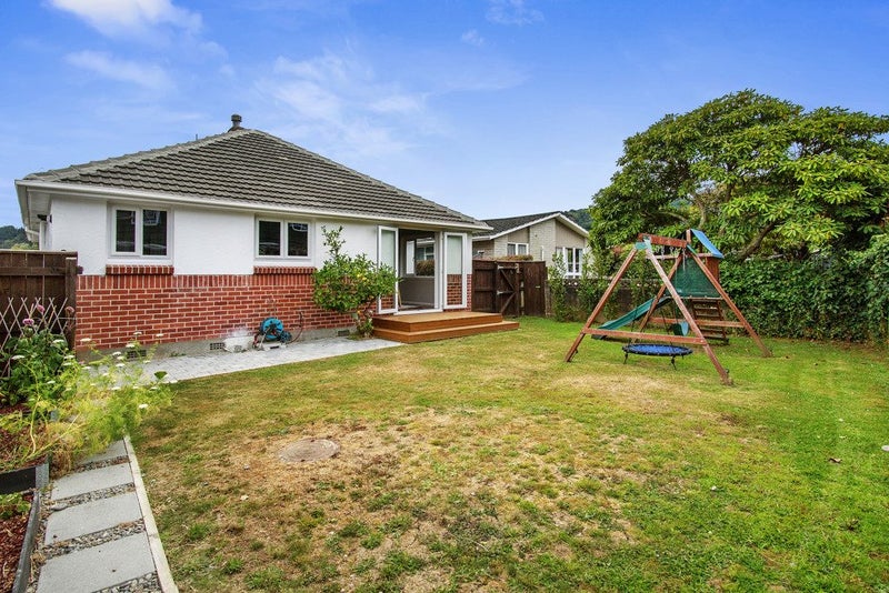 18 Kiwi Street, Heretaunga, Upper Hutt - Carousel 1