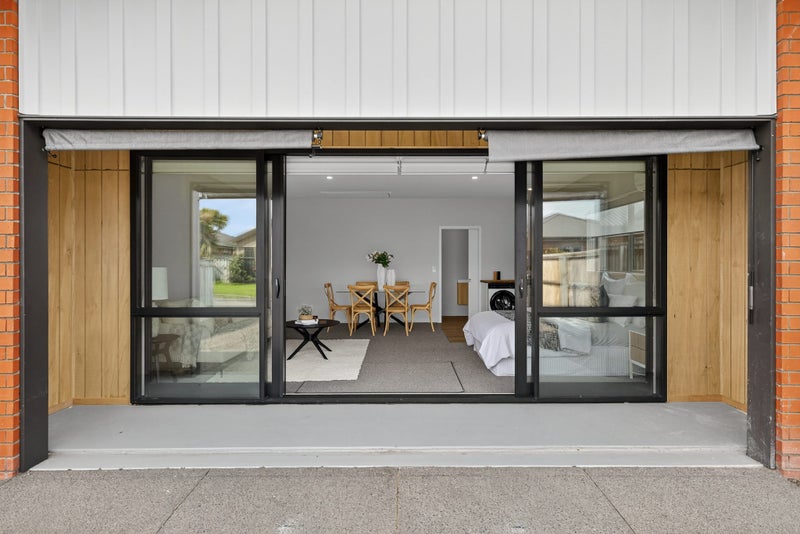 15 St Peters Close, Woolston, Christchurch - Carousel 2