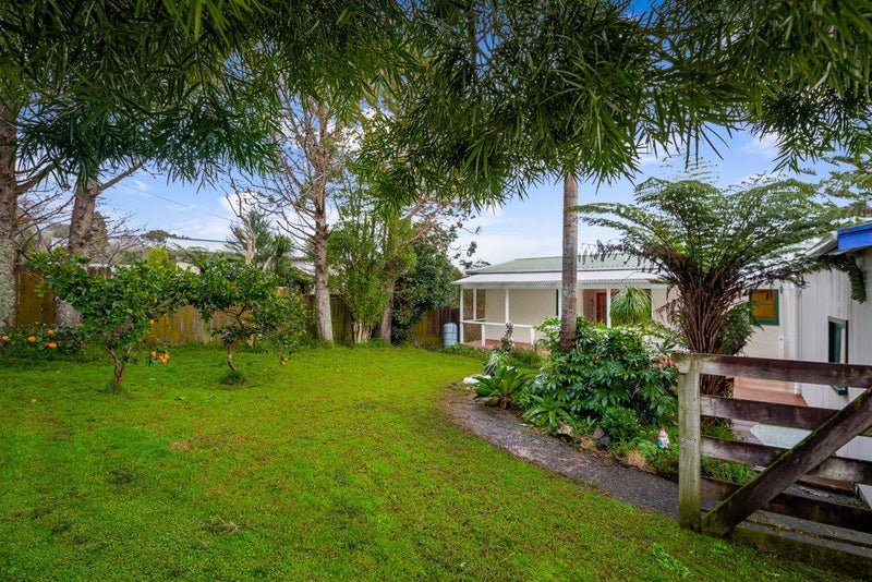 16 Puketaha Road, Swanson, Auckland - Carousel 2