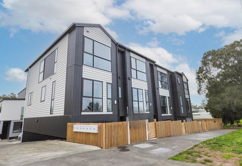 117B Tripoli Road, Panmure, Auckland - Carousel 1