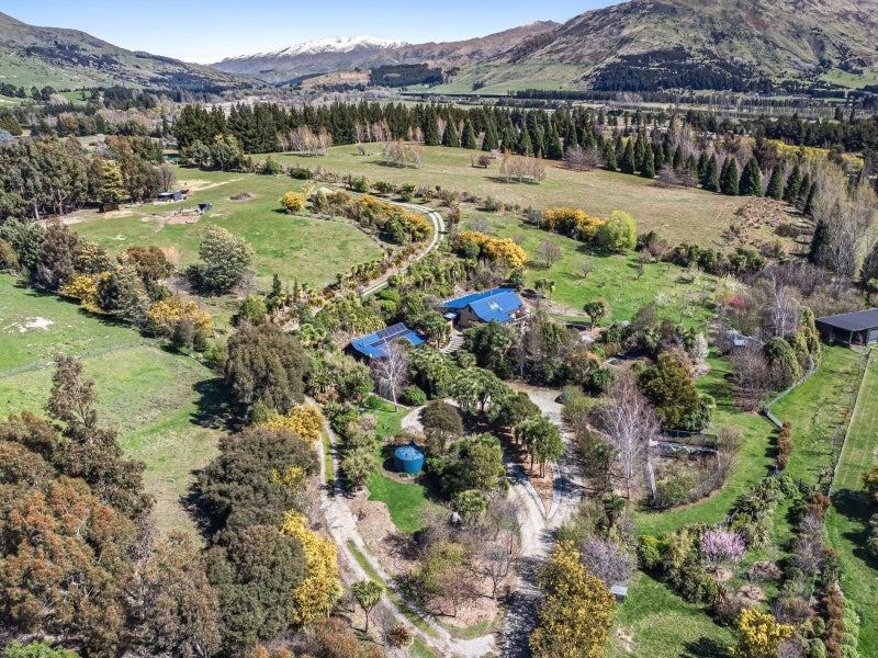 272A Ballantyne Road, Wānaka - Carousel 1