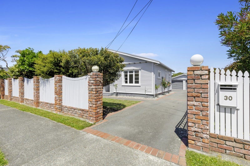 30 Beaumont Avenue, Alicetown, Lower Hutt - Carousel 1