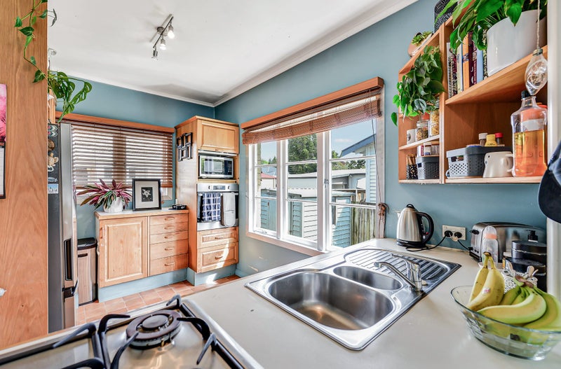 23 Darley Street, Maeroa, Hamilton - Carousel 1