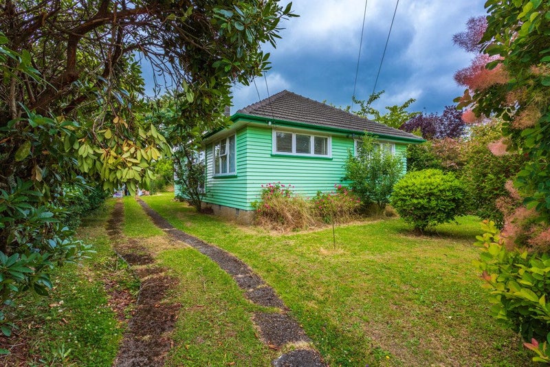 21 Fraser Crescent, Elderslea, Upper Hutt - Carousel 2