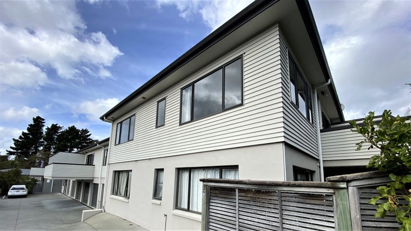 11 Horne Street, Hamilton Central, Hamilton - Carousel 2
