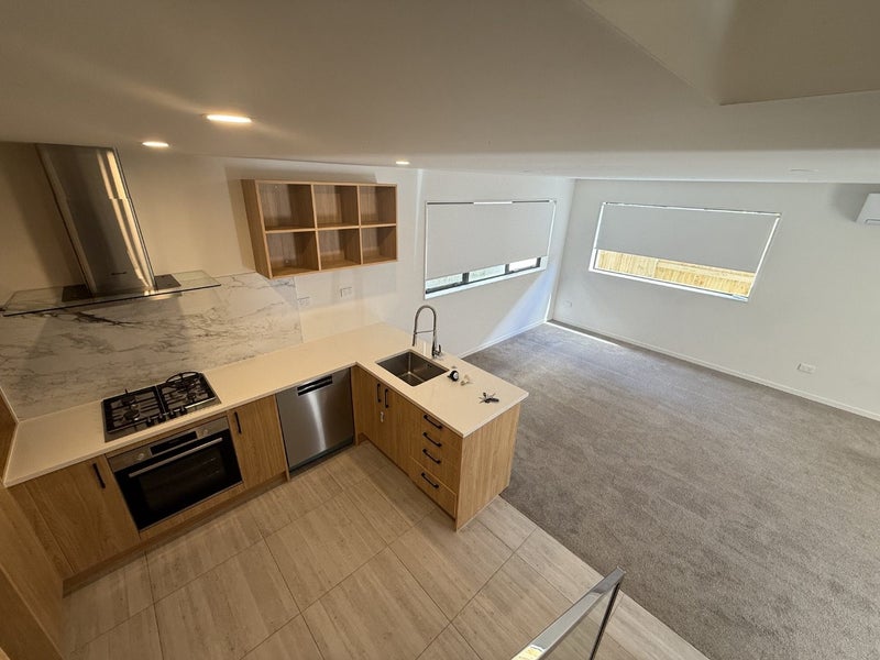 7/116 Colwill Road, Massey, Auckland - Carousel 2