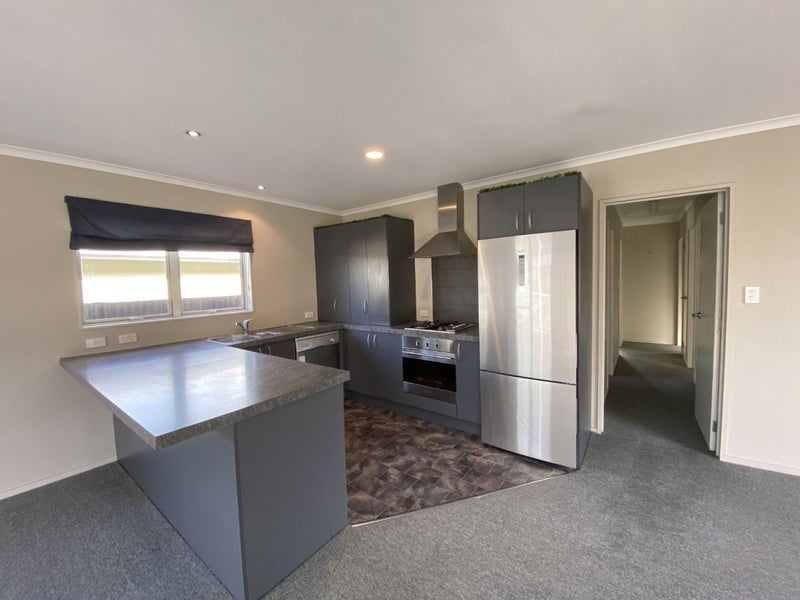 20A Merton Crescent, Pirimai, Napier - Carousel 2