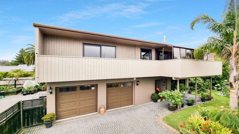 1A Peace Street, Glenholme, Rotorua - Carousel 1