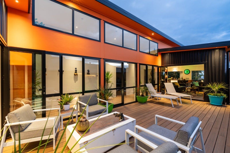 17 Neidpath Road, Mornington, Dunedin - Carousel 1