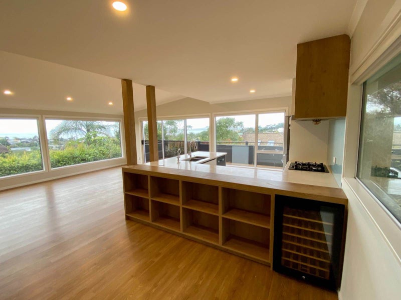 19 Aberdeen Road, Castor Bay, Auckland - Carousel 2