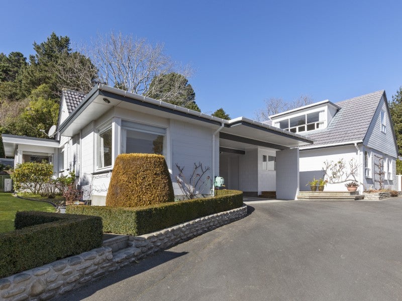 61 Cruickshank Road, Clouston Park, Upper Hutt - Carousel 1