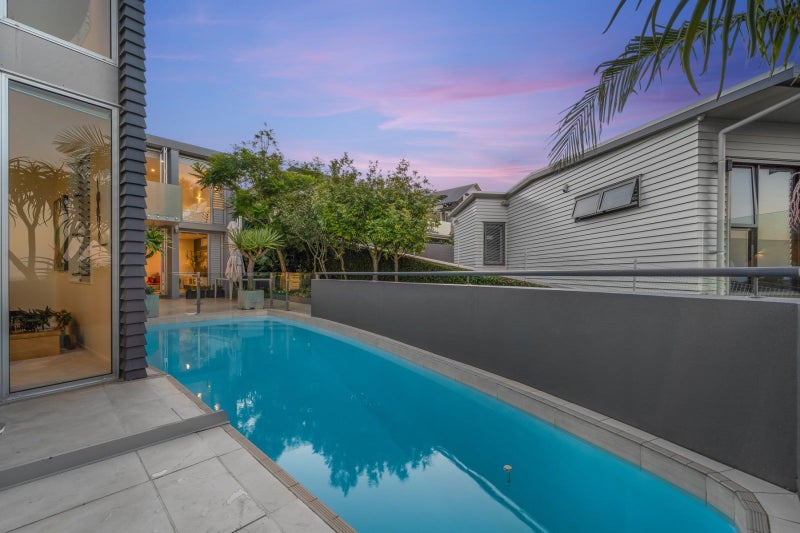 10A Eastcliffe Road, Castor Bay, Auckland - Carousel 12