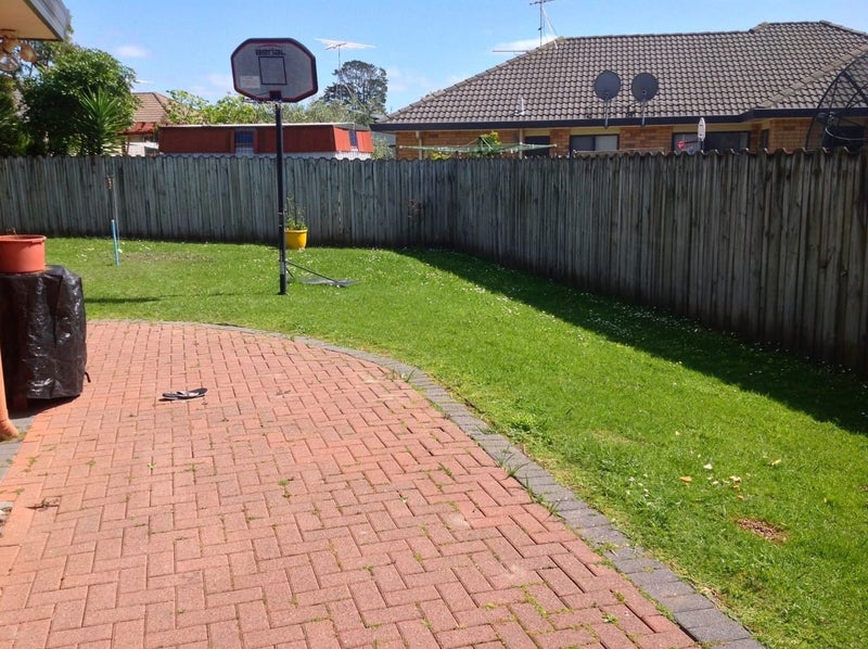 3 Foxley Place, Burswood, Auckland - Carousel 2