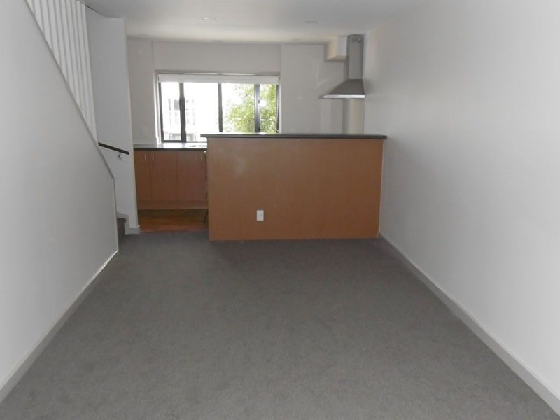 9 Dovedale Place, Parnell, Auckland - Carousel 2