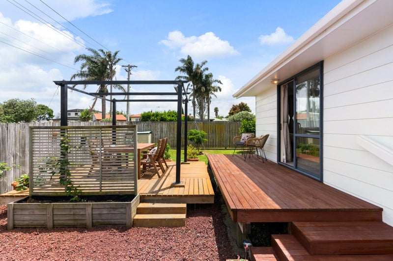 22C Tironui Station Road East, Papakura - Carousel 2