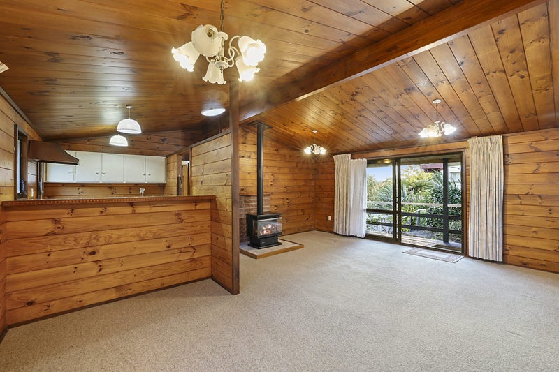 123 Poplar Grove, Westown, New Plymouth - Carousel 2