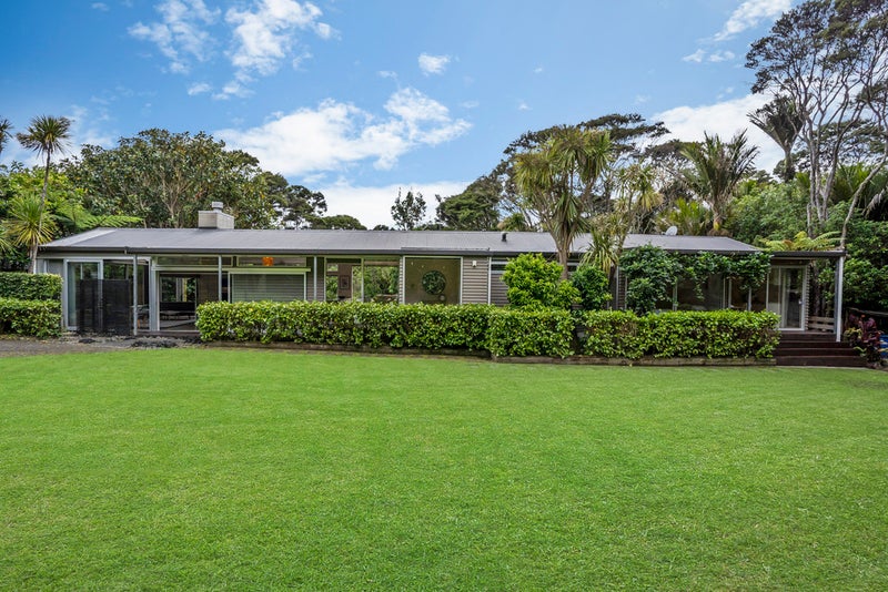 210 Shaw Road, Oratia, Auckland - Carousel 1