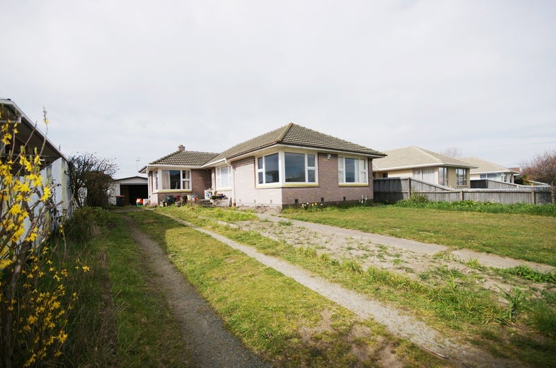 29 Dunstan Crescent, Hornby, Christchurch - Carousel 1