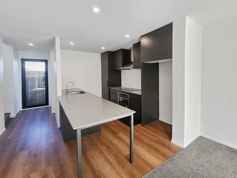 10/7 Johnston Grove, Taita, Lower Hutt - Carousel 2