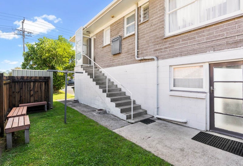 1/771 Beach Road, Browns Bay, Auckland - Carousel 2