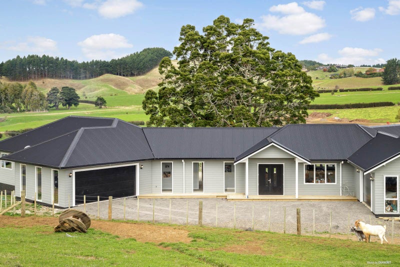 600 Paparata Road, Bombay, Bombay - Carousel 1