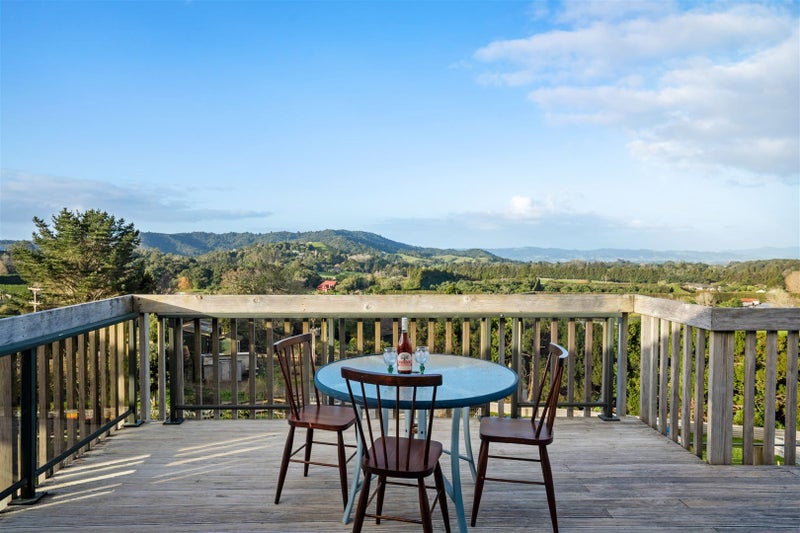 23 Scenic Rise, Whangarei - Carousel 1